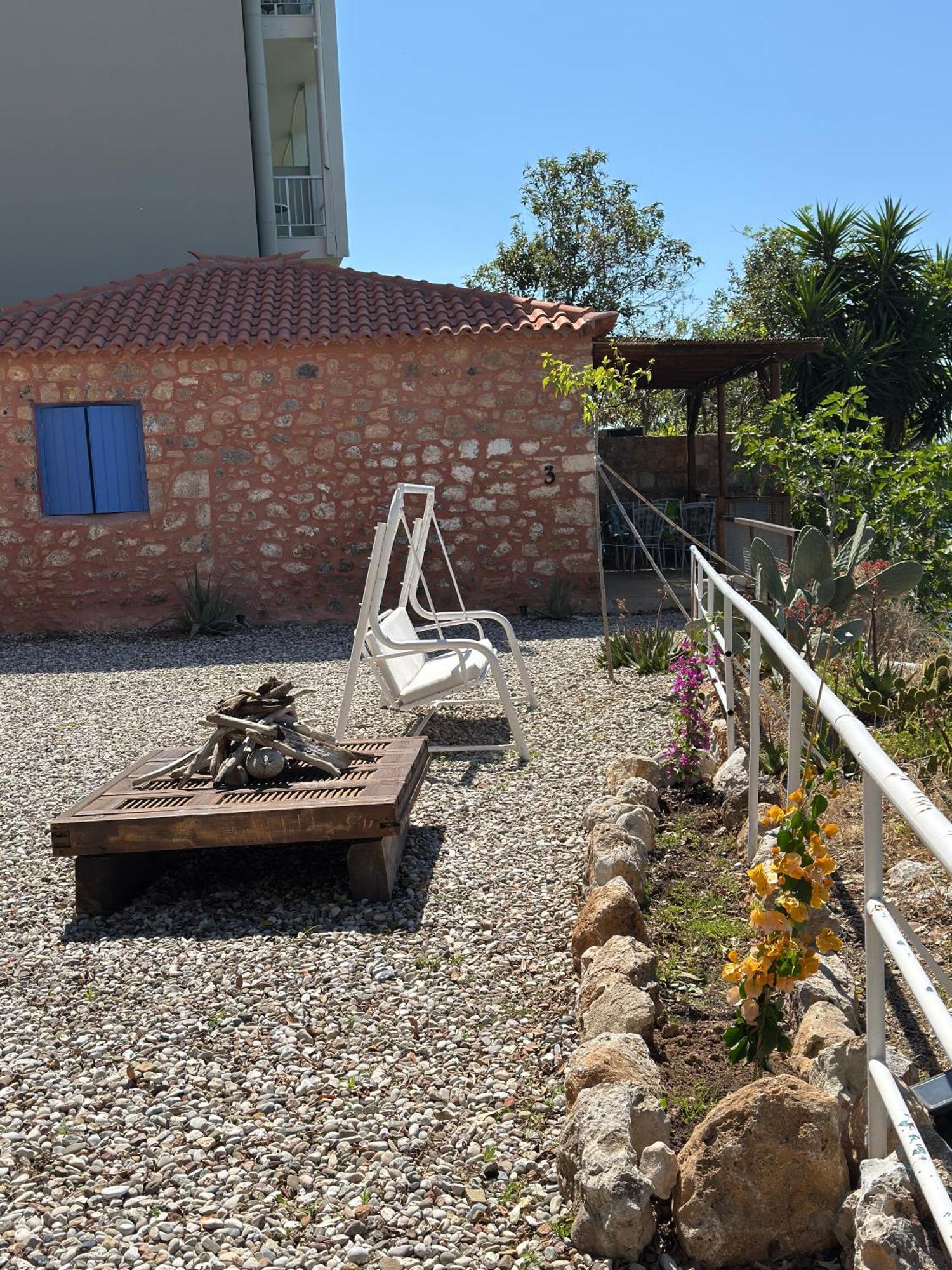 Rocksecret Edge Kalamata Exterior foto